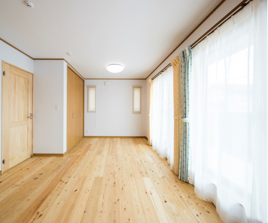部屋の印象を決めるカーテンの種類７選【ムクヤホーム施工事例付き】のイメージ